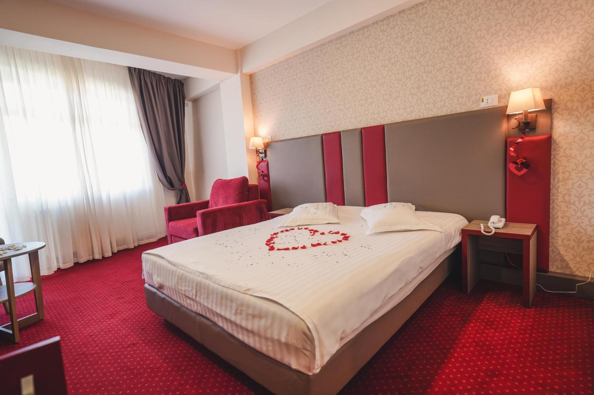 Hotel Marea Neagra Sinaia Esterno foto