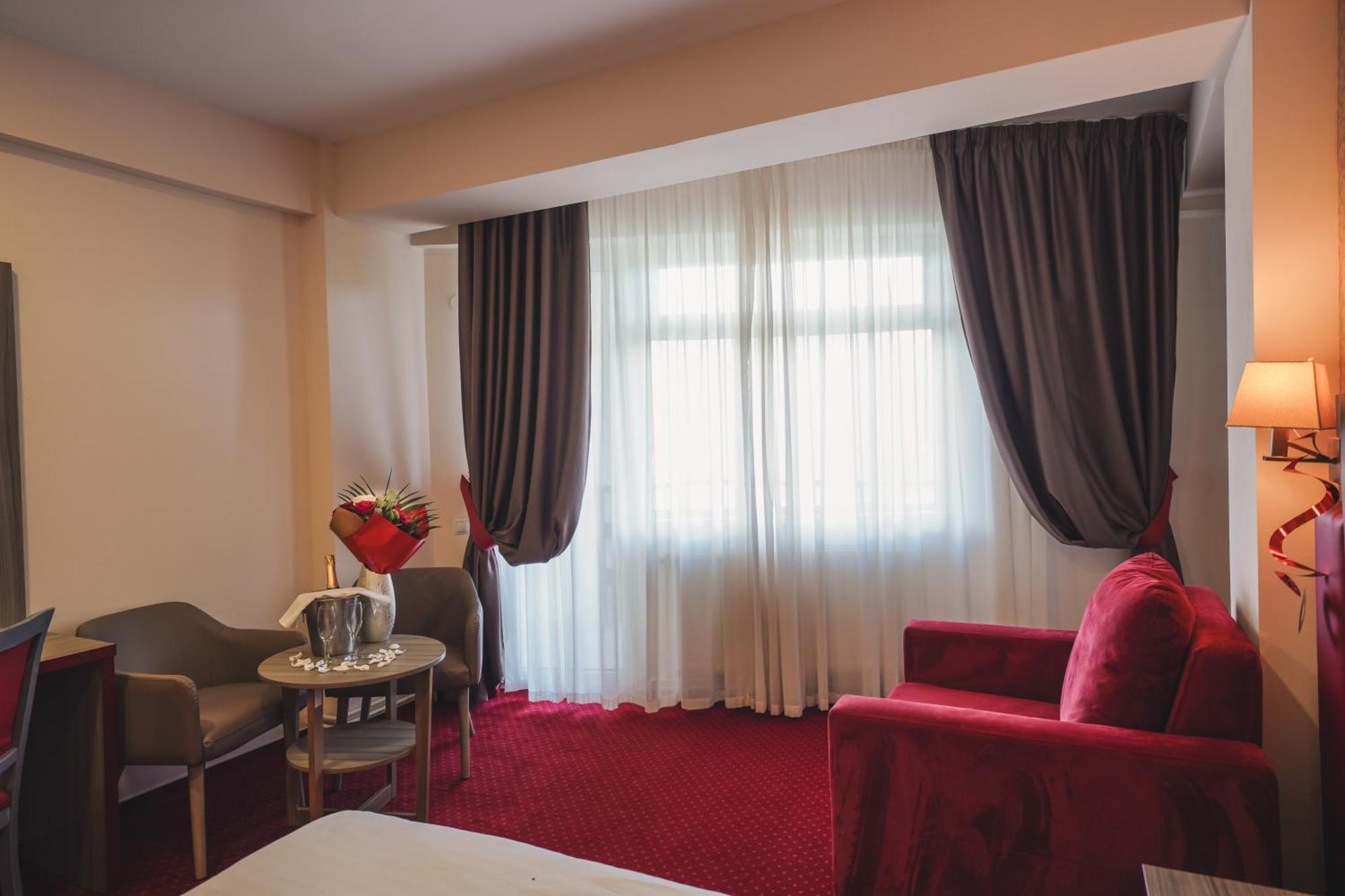 Hotel Marea Neagra Sinaia Esterno foto
