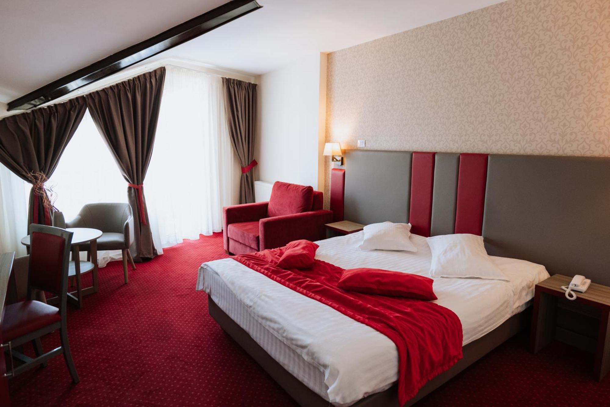 Hotel Marea Neagra Sinaia Esterno foto