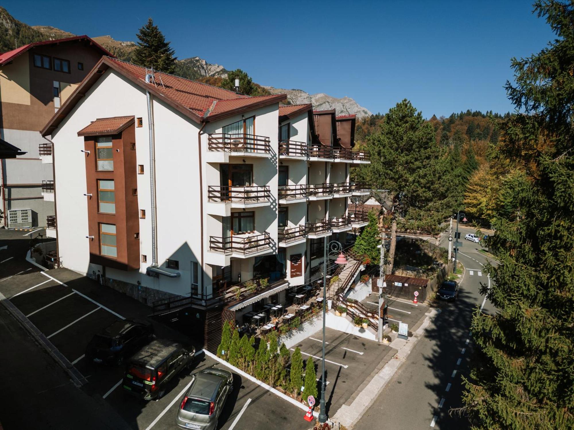 Hotel Marea Neagra Sinaia Esterno foto