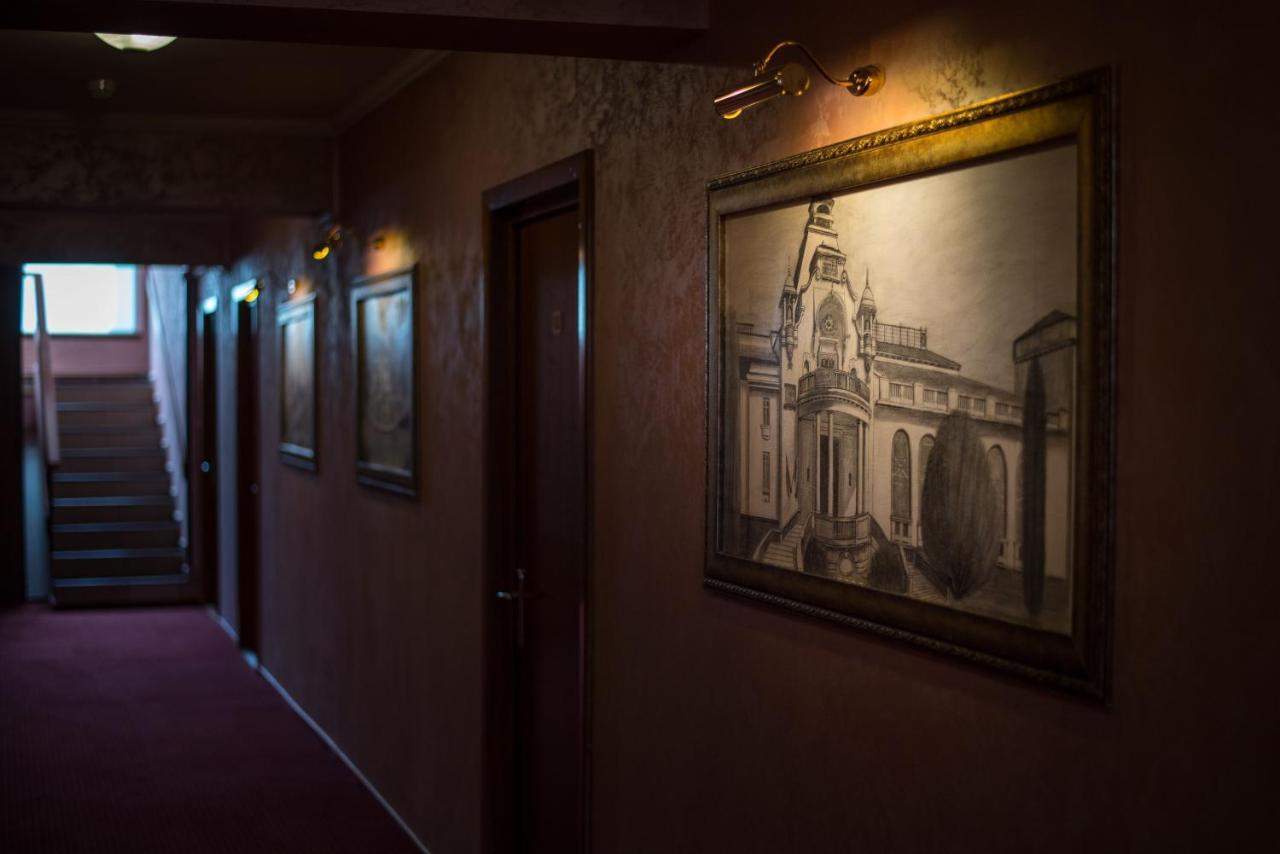 Hotel Marea Neagra Sinaia Esterno foto