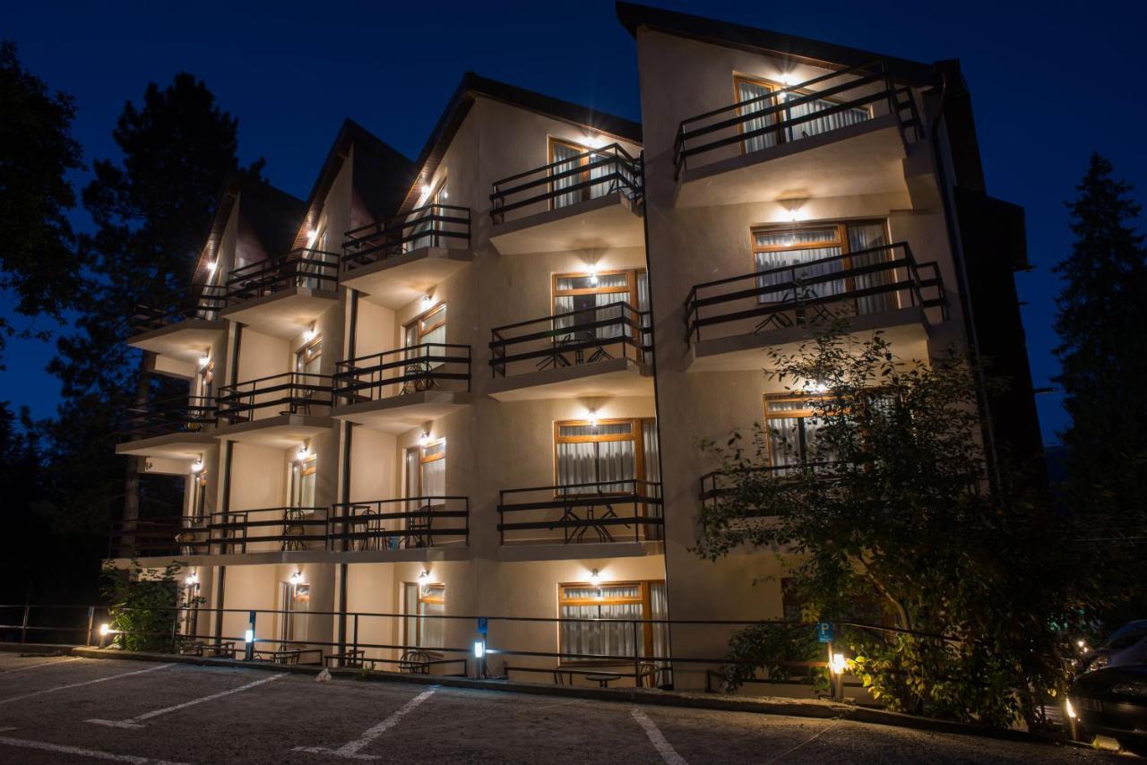 Hotel Marea Neagra Sinaia Esterno foto